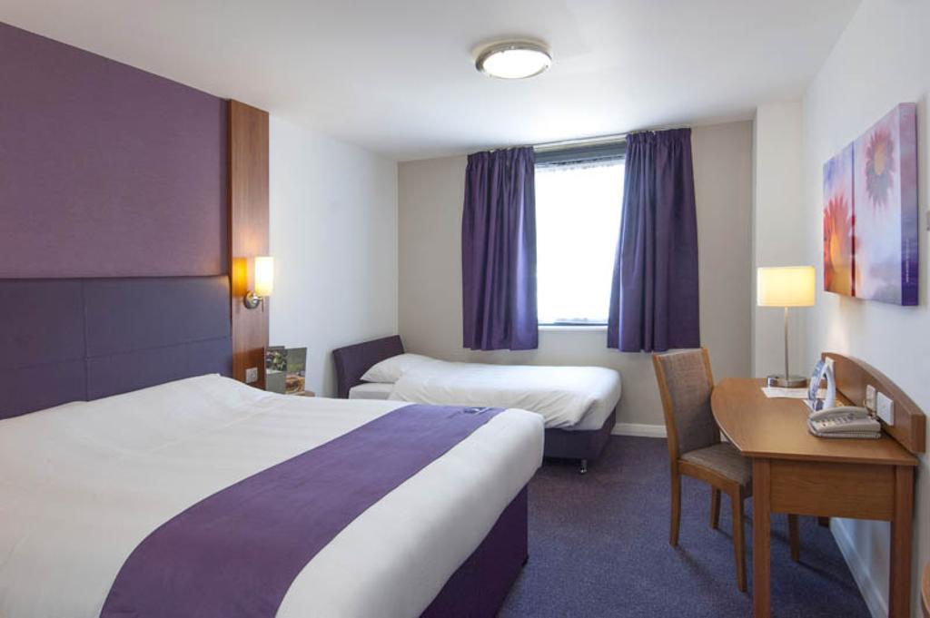 Premier Inn Swindon Central Kamer foto