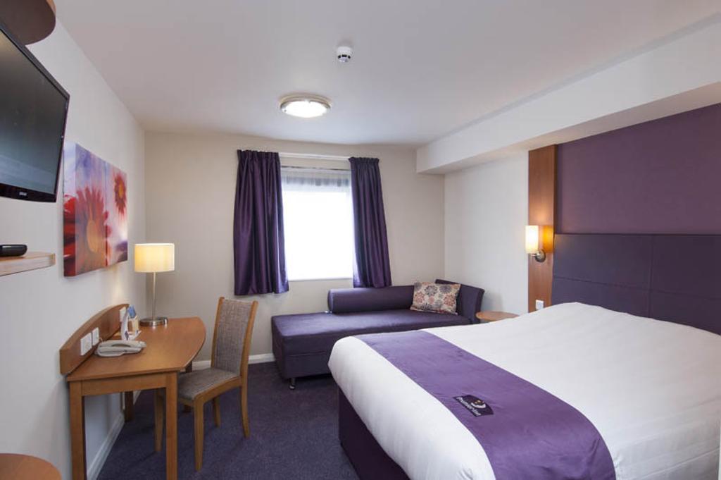 Premier Inn Swindon Central Kamer foto