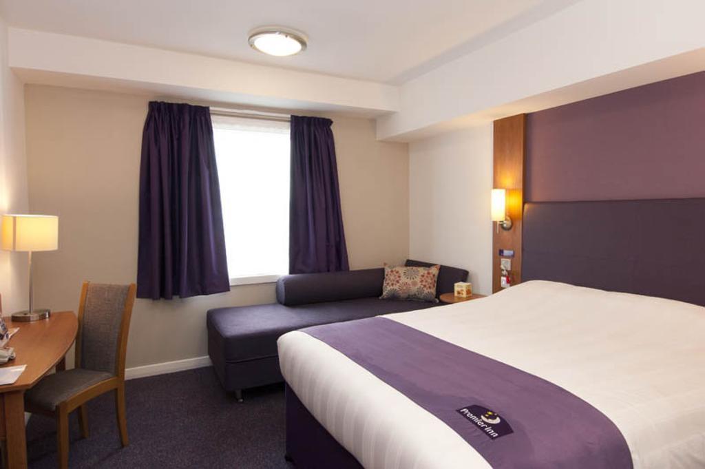 Premier Inn Swindon Central Kamer foto